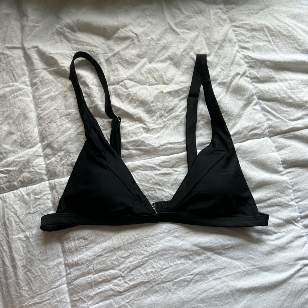 Black bikini top